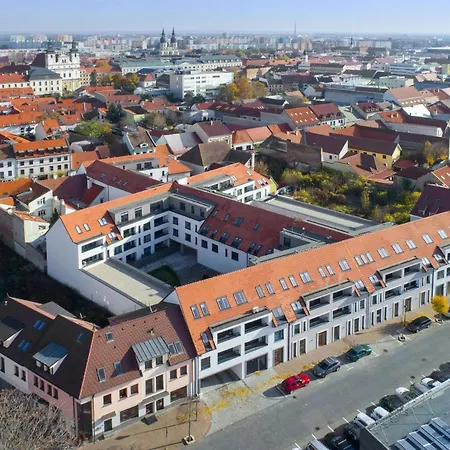 Mestsky Apartman *